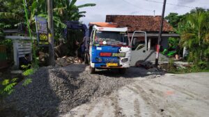 Proses Land clearing di Farzana Residence Bangunjiwo 1