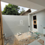 RUMAH BARU HANYA 100 METER KE JALAN PARANGTRITIS KM 8