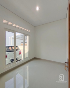 RUMAH BONUS MEZZANINE DI SELATAN KASONGAN